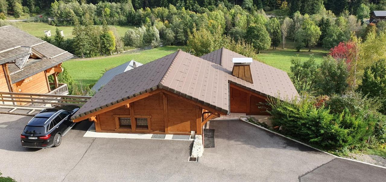 Bienvenue Dans Notre Chalet! Appartement Les Sitelles Le Grand-Bornand Exterior photo