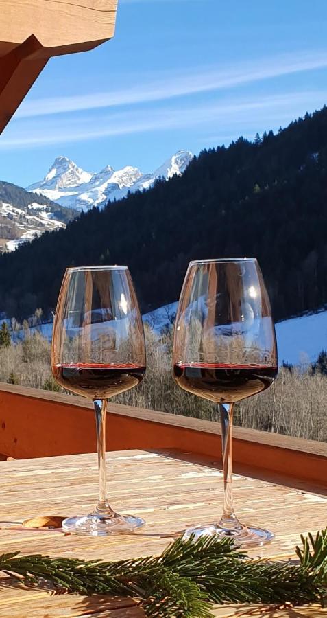 Bienvenue Dans Notre Chalet! Appartement Les Sitelles Le Grand-Bornand Exterior photo